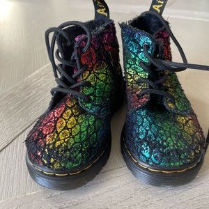 TODDLER METALLIC BOOTS